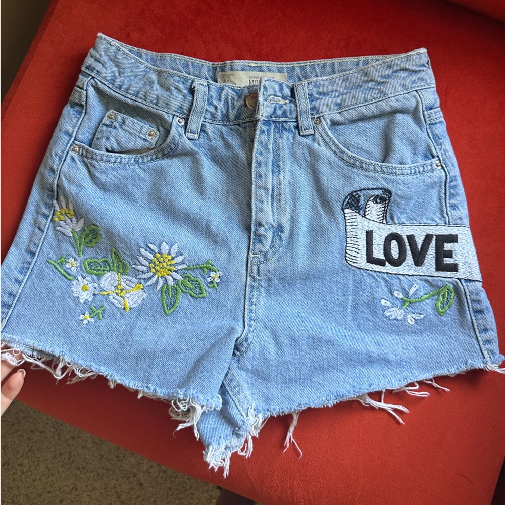 Petite mom shorts . Brand Topshop, size US2